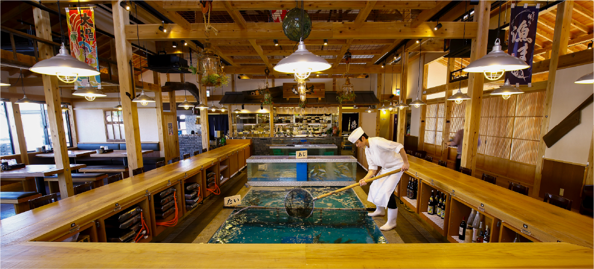 プロが厳選した活魚を仕入れています